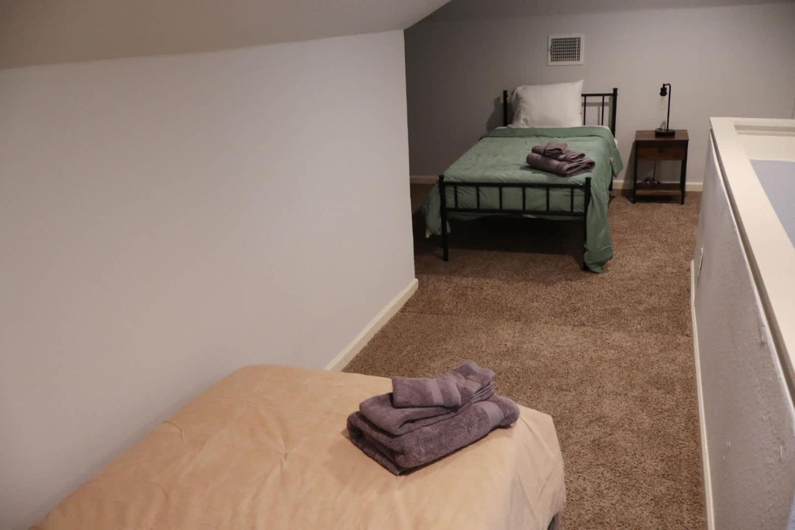 Modern 5bd Retreat I Near Hotspots I Sleeps 16 Holiday home *